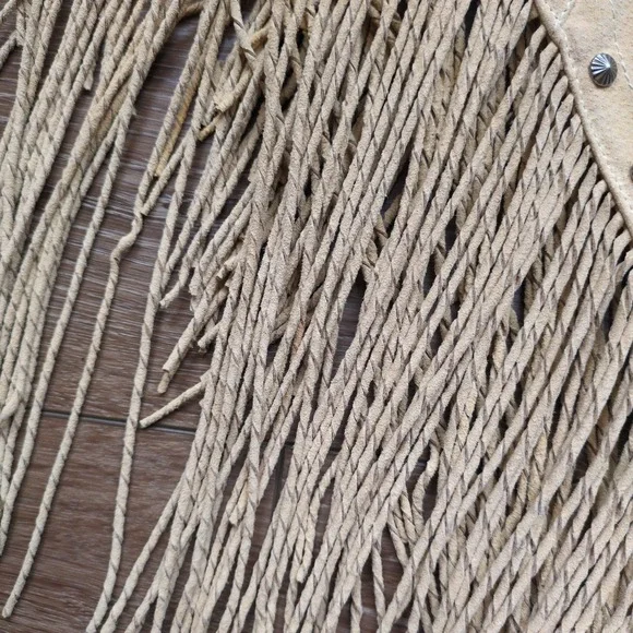 Cripple Creek Vest Tan Leather Fringe Studded Western Capelet Poncho Festival OS - Picture 6 of 14